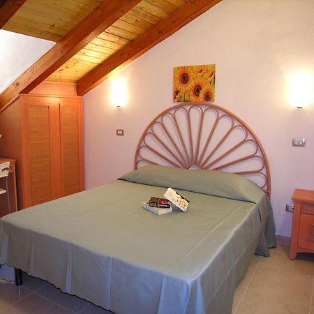 Hotel Resort Rocca Di Vadaro Capo Vaticano Kamer foto